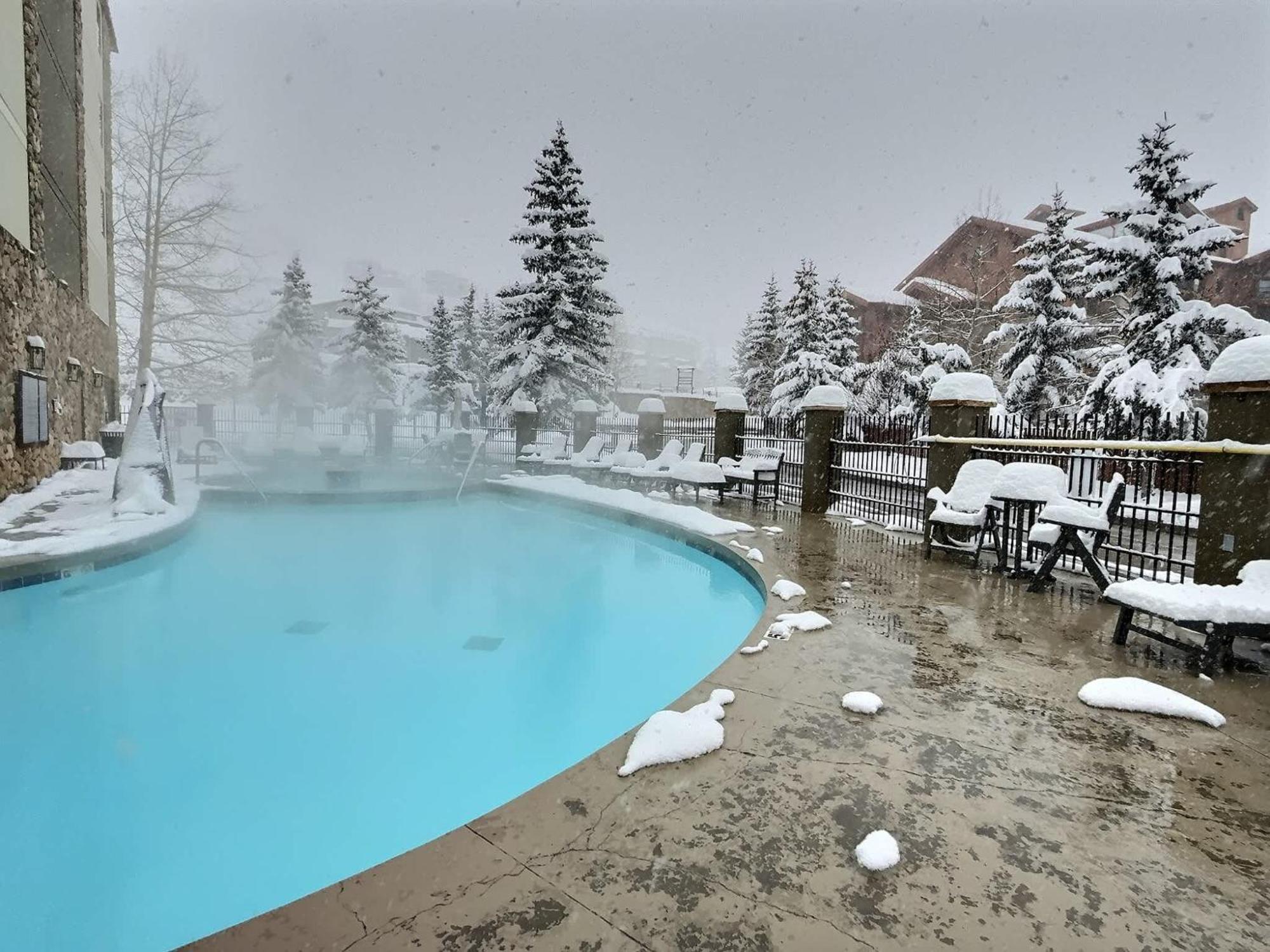 Studio 565 Perfect Location With Pool And Hot Tub クレスティド・ビュート エクステリア 写真